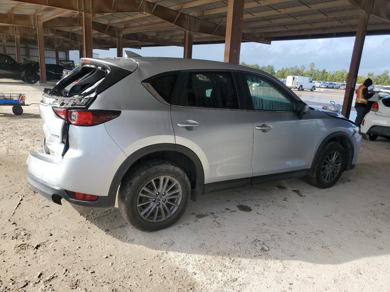 2020 Mazda CX-5 VIN JM3KFBCM5L0763970 Copart auction photo, frame damage / rear end damage thumbnail 3