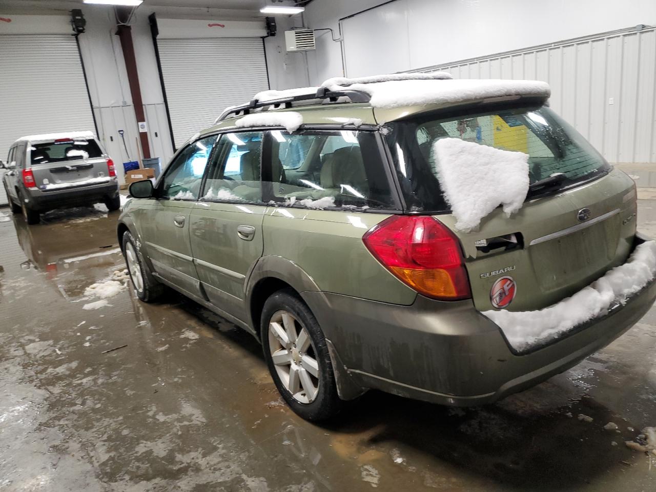 2006 Subaru Legacy VIN 4S4BP62C467343615 Copart auction photo, burn - engine / mechanical damage thumbnail 2