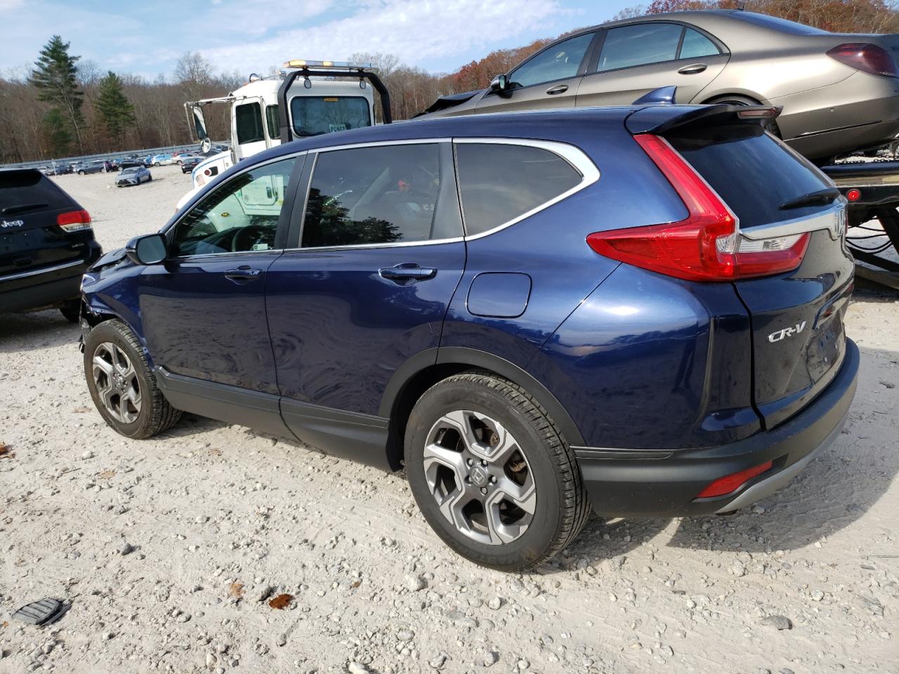 2019 Honda CR-V VIN 2HKRW2H56KH611724 Copart auction photo, front end / minor dent/scratches damage thumbnail 2