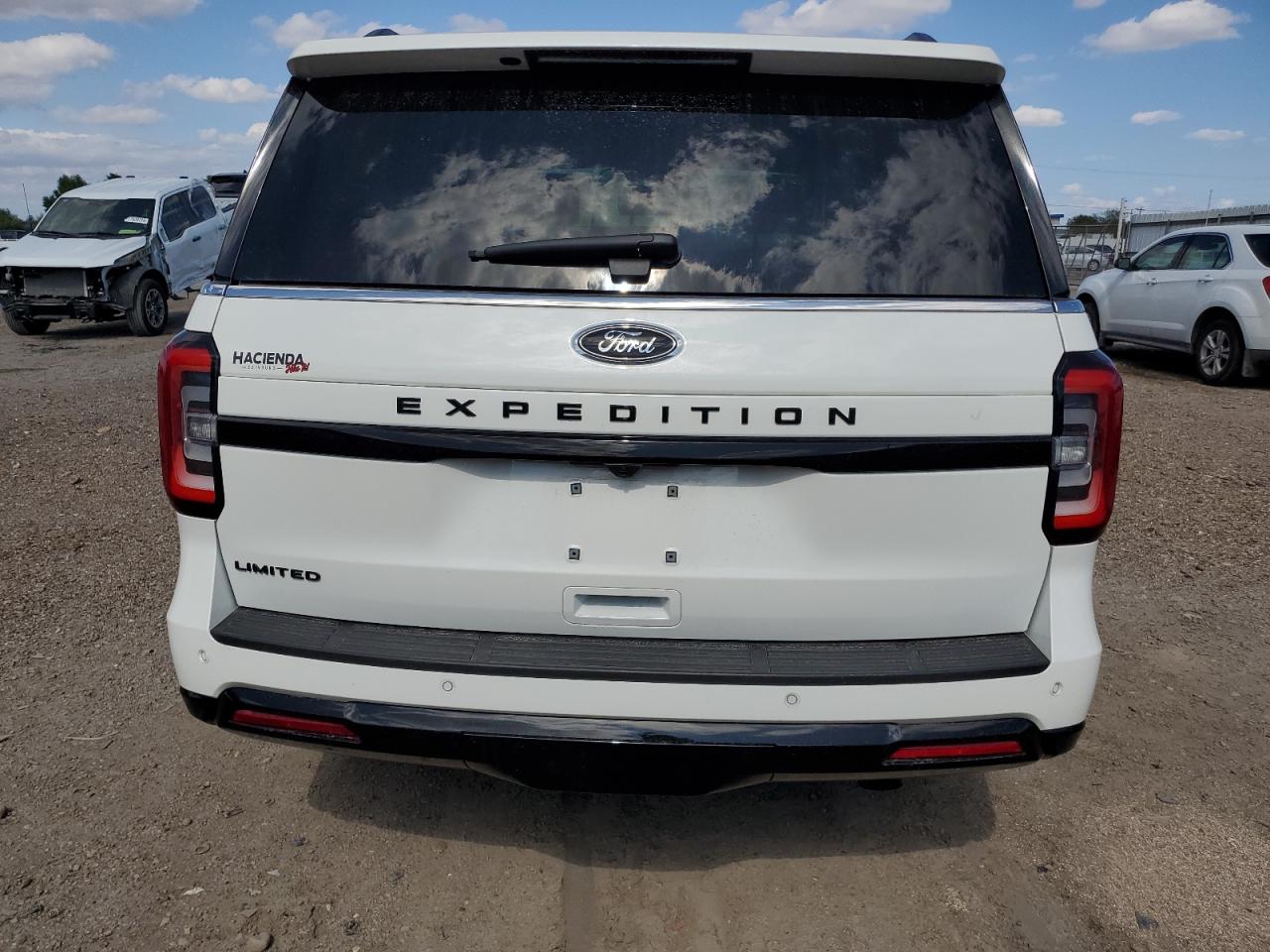 2023 Ford Expedition VIN 1FMJU1K85PEA53898 Copart auction photo, front end / minor dent/scratches damage thumbnail 6