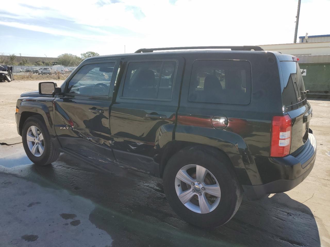 2017 Jeep Liberty (Patriot) VIN 1C4NJPFA7HD117056 Copart auction photo, side damage thumbnail 2