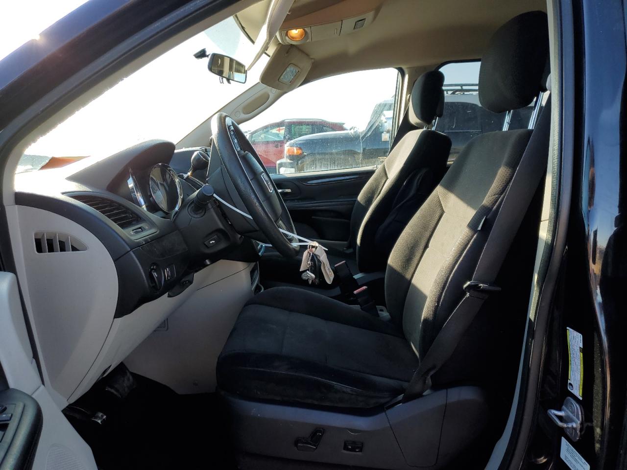 2011 Dodge Caravan VIN 2D4RN3DG9BR627986 Copart auction photo, side / front end damage thumbnail 7