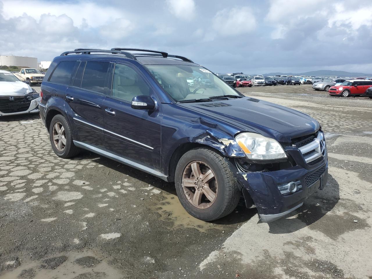 2007 Mercedes-Benz GL-klasse VIN 4JGBF22E17A226284 Copart auction photo, front end damage thumbnail 4