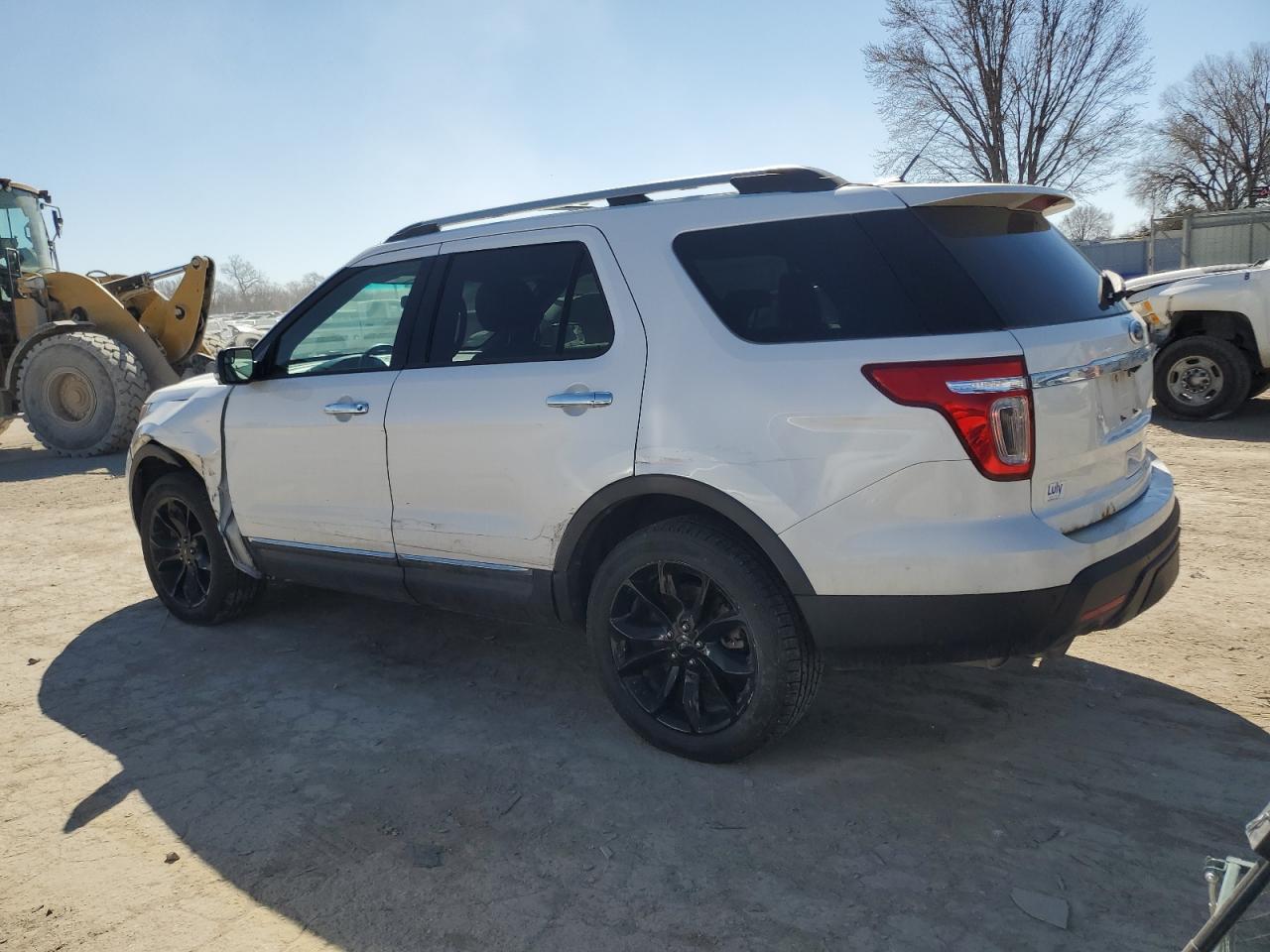 2015 Ford Explorer VIN 1FM5K8D84FGC25094 Copart auction photo, side / front end damage thumbnail 2