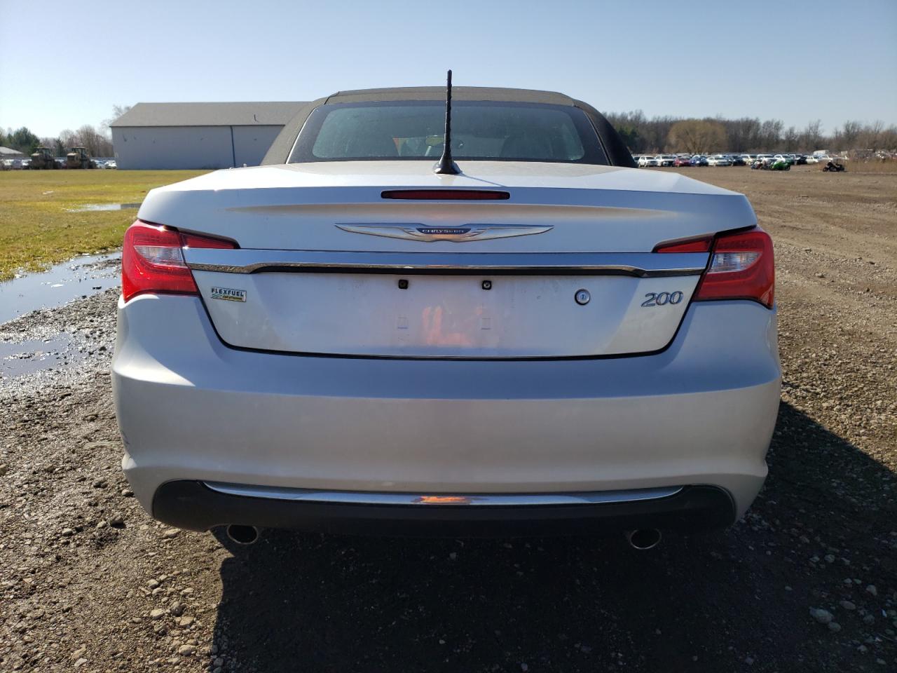 2012 Chrysler 200 VIN 1C3BCBEG6CN256348 Copart auction photo, front end / side damage thumbnail 6