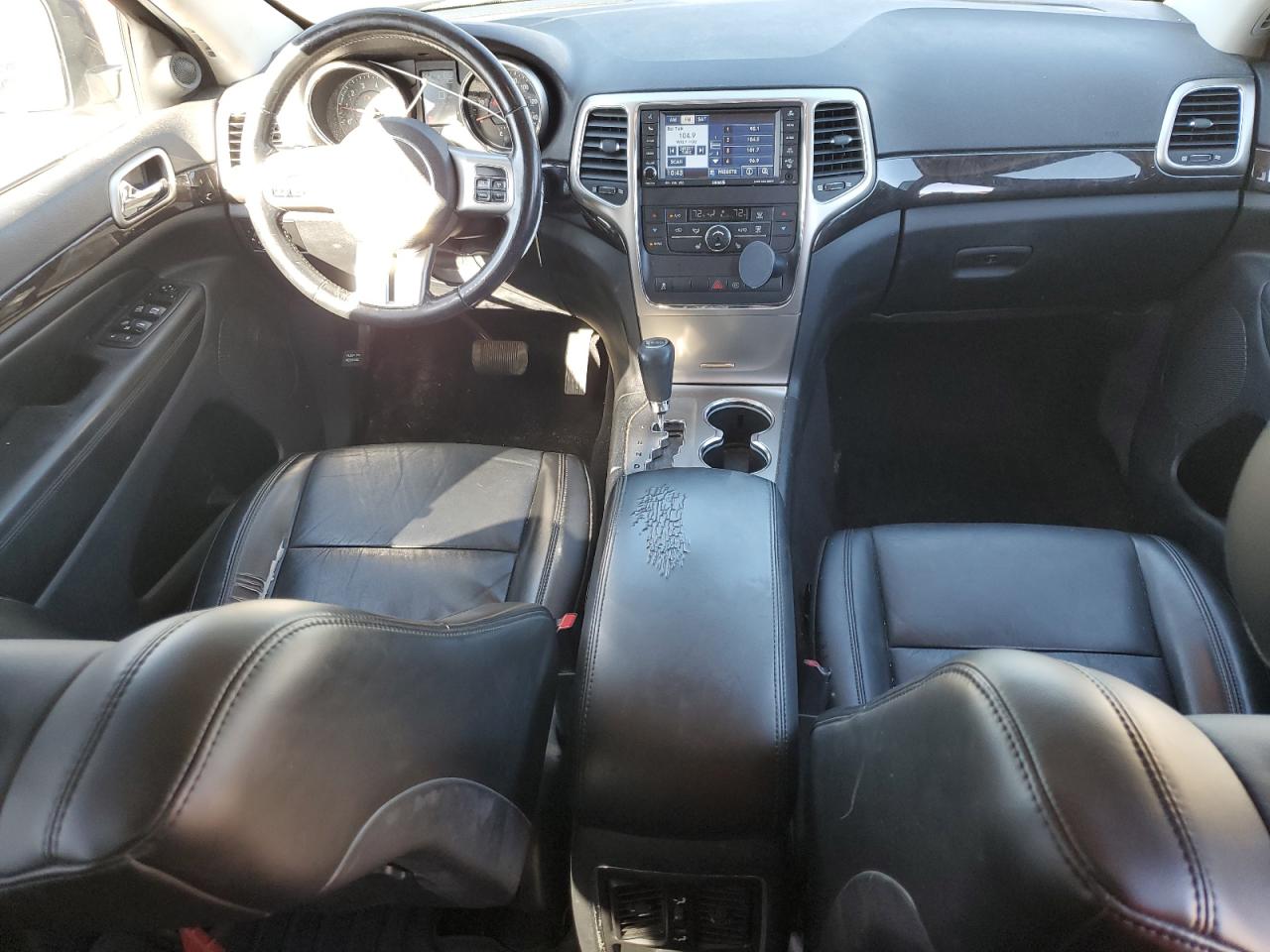 2011 Jeep Grand Cherokee VIN 1J4RR4GG9BC581405 Copart auction photo, front end damage thumbnail 8