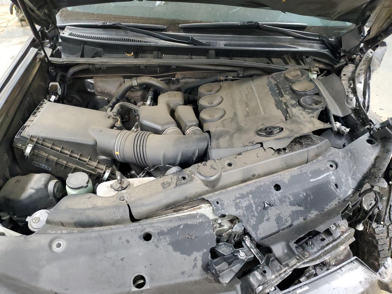 2020 Toyota 4Runner VIN JTEBU5JR0L5766059 Copart auction photo, all over / undercarriage damage thumbnail 14