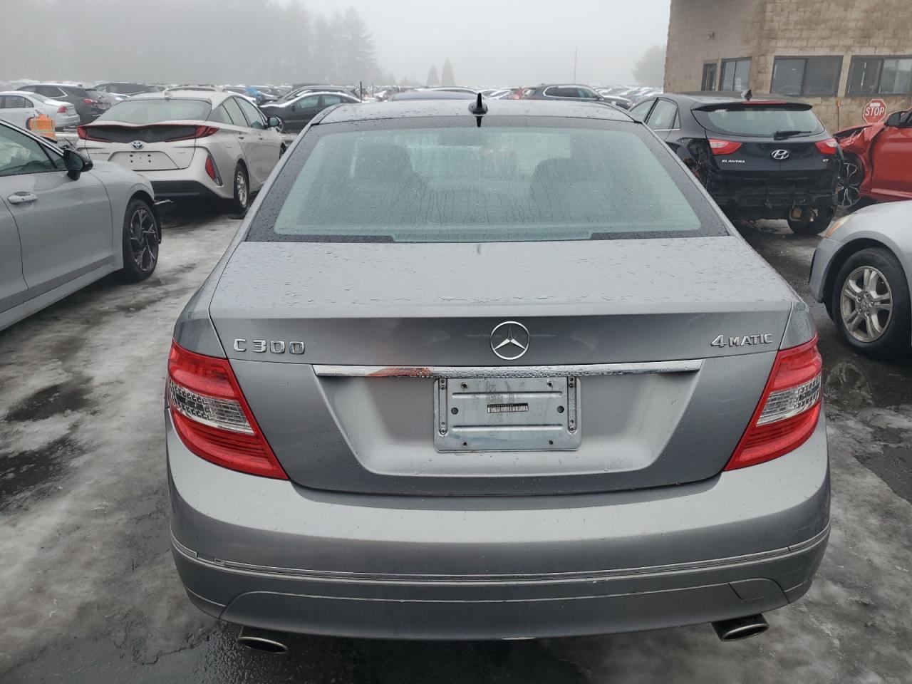 2010 Mercedes-Benz C-klasse VIN WDDGF8BB4AR090881 Copart auction photo, mechanical damage thumbnail 6