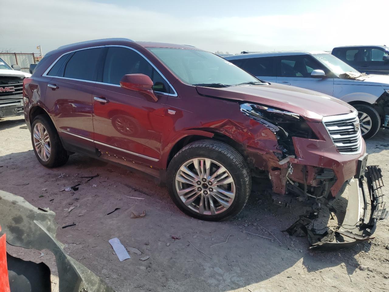 2018 Cadillac XT5 VIN 1GYKNERS0JZ182799 Copart auction photo, front end damage thumbnail 4