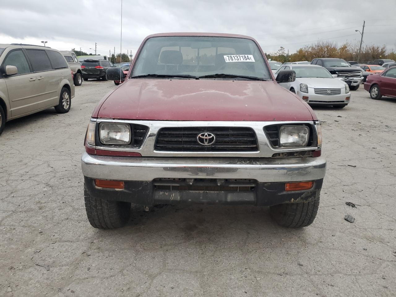 1996 Toyota Tacoma VIN 4TAWN72NXTZ134166 Copart auction photo, front end / rear end damage thumbnail 5