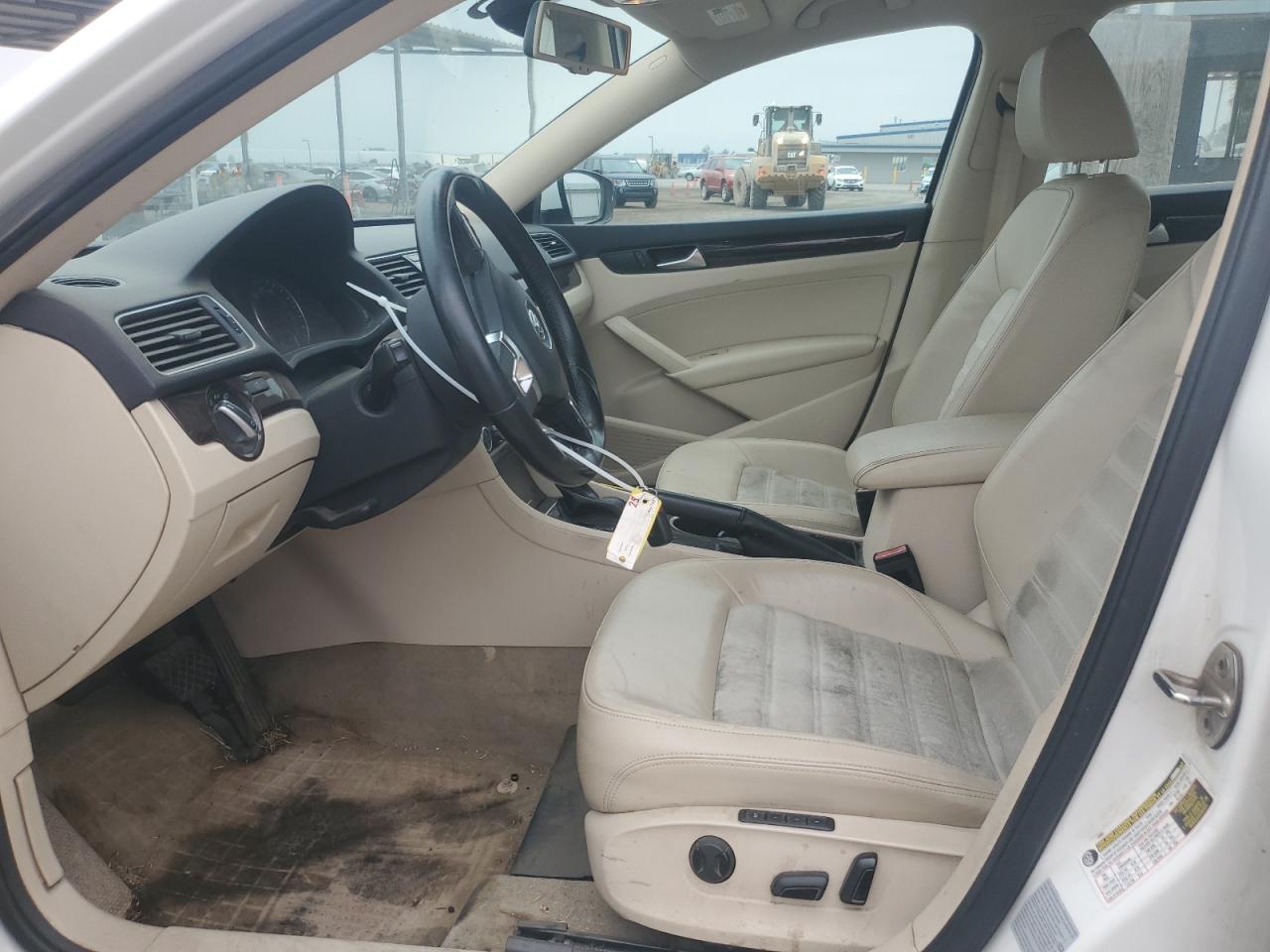 2015 Volkswagen Passat VIN 1VWCV7A36FC084247 Copart auction photo, front end damage thumbnail 7