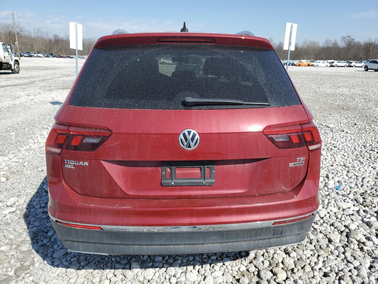 2018 Volkswagen Tiguan VIN 3VV2B7AX3JM016409 Copart auction photo, front end damage thumbnail 6
