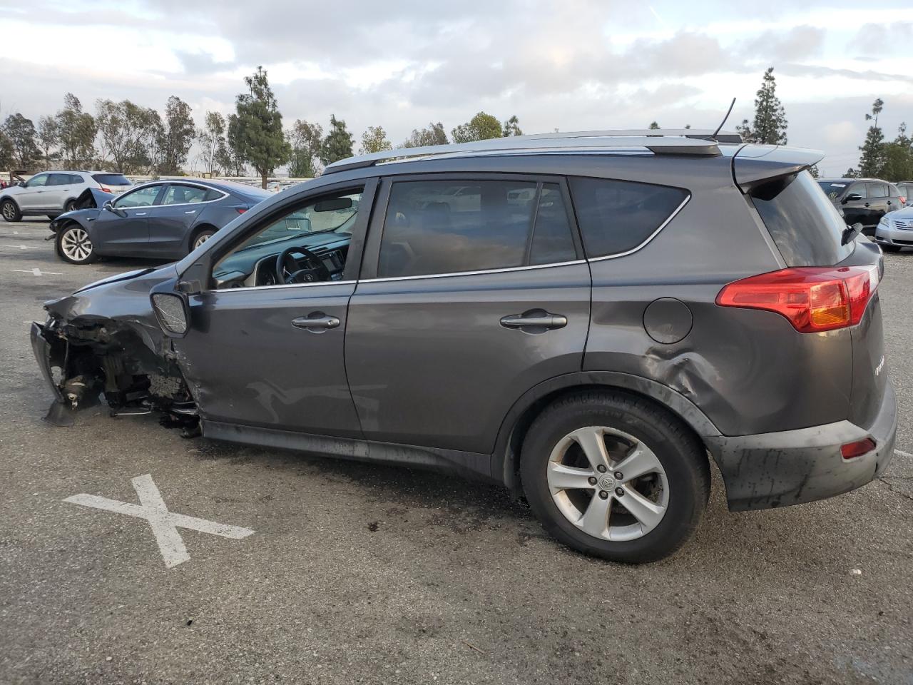 2014 Toyota RAV 4 VIN 2T3WFREV0EW107022 Copart auction photo, front end / all over damage thumbnail 2