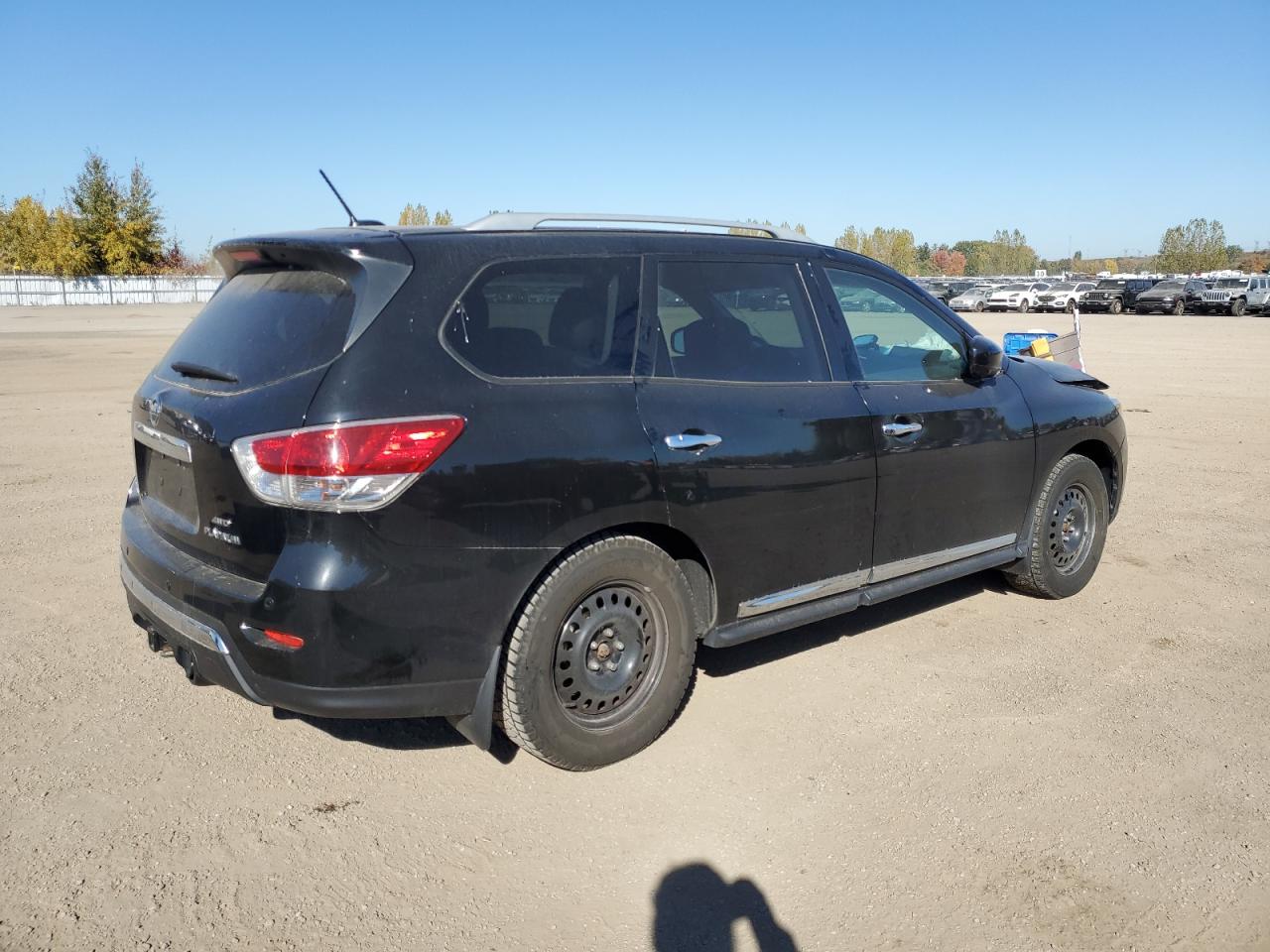 2015 Nissan Pathfinder VIN 5N1AR2MMXFC637810 Copart auction photo, front end damage thumbnail 3