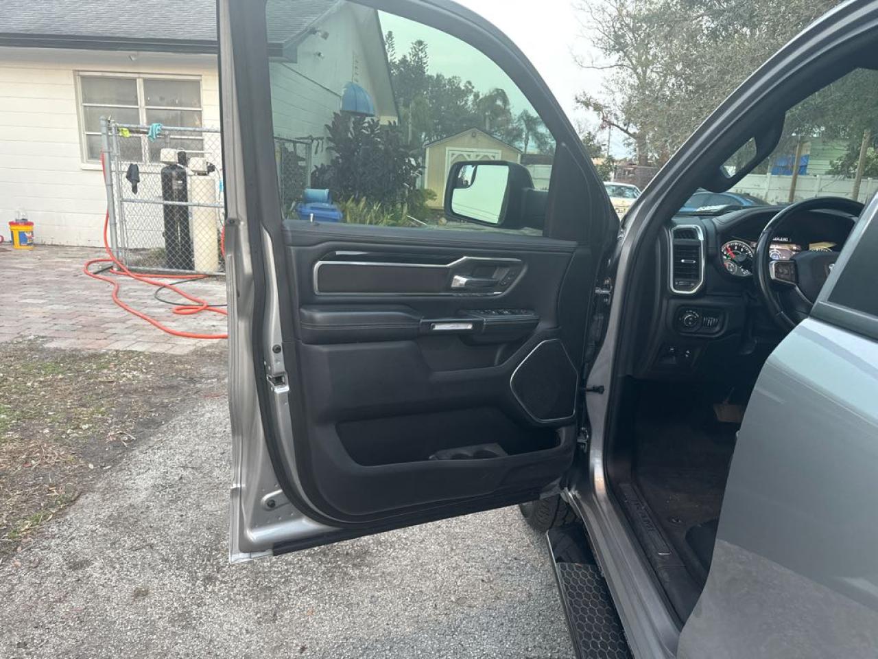 2021 RAM 1500 VIN 1C6RREJT0MN712883 Copart auction photo, normal wear damage thumbnail 4