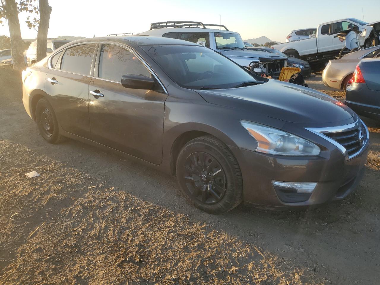 2015 Nissan Altima VIN 1N4AL3AP3FC438856 Copart auction photo, side / rear end damage thumbnail 4