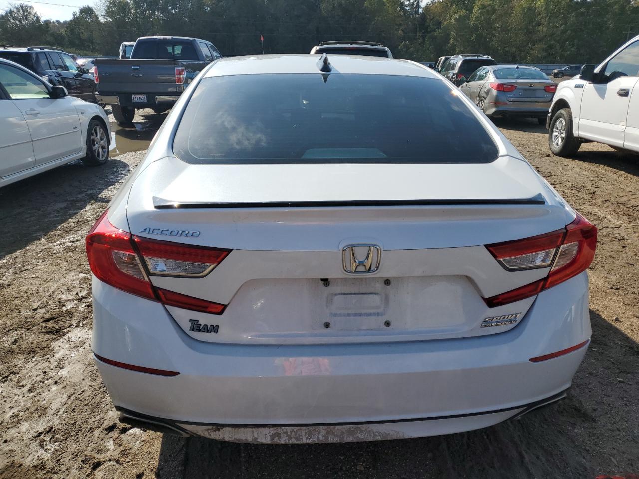 2022 Honda Accord VIN 1HGCV1F42NA029162 Copart auction photo, front end / minor dent/scratches damage thumbnail 6