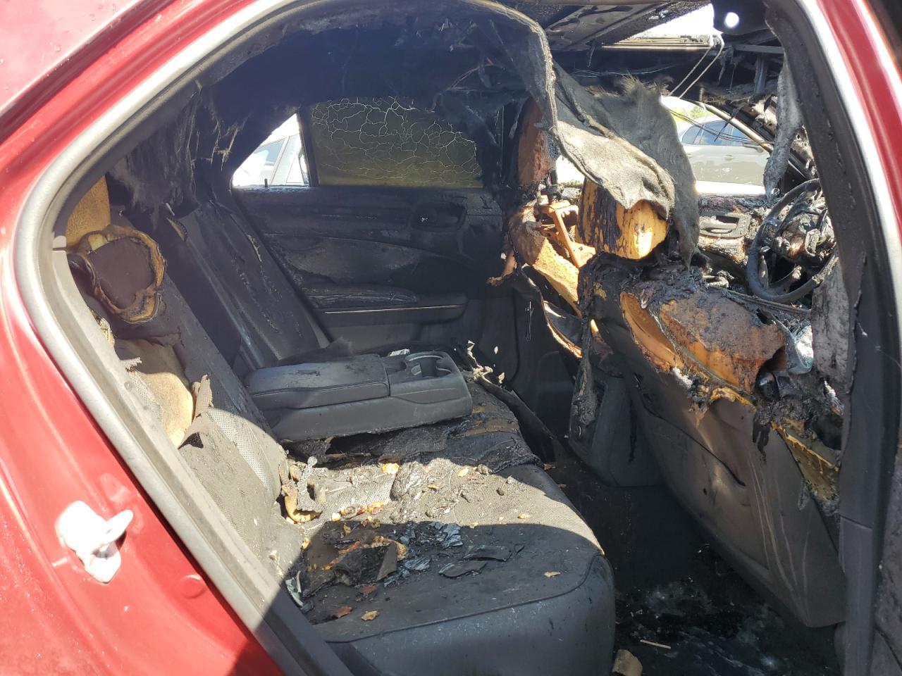 2013 Chrysler 300 VIN 2C3CCAKT7DH645302 Copart auction photo, burn / missing/altered vin damage thumbnail 10