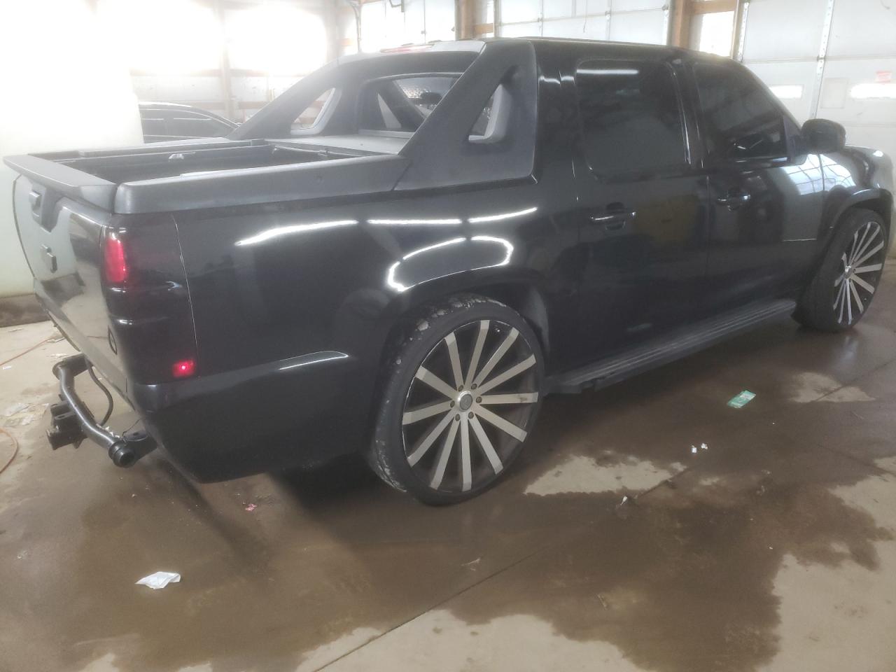 2007 Chevrolet Avalanche VIN 3GNEC12JX7G110110 Copart auction photo, side damage thumbnail 3