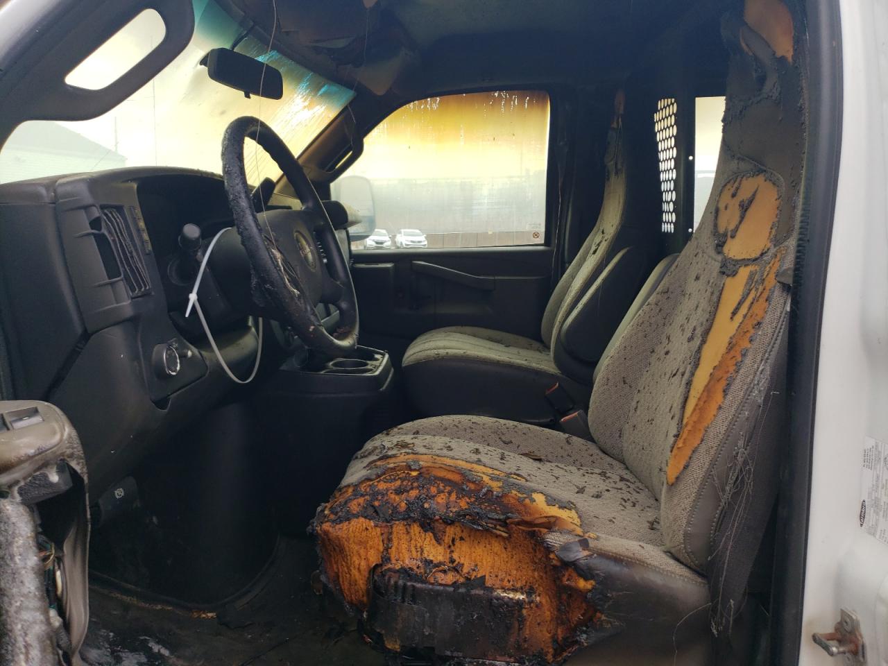 2018 GMC Savana VIN 1GTW7AFG2J1282623 Copart auction photo, burn damage thumbnail 7