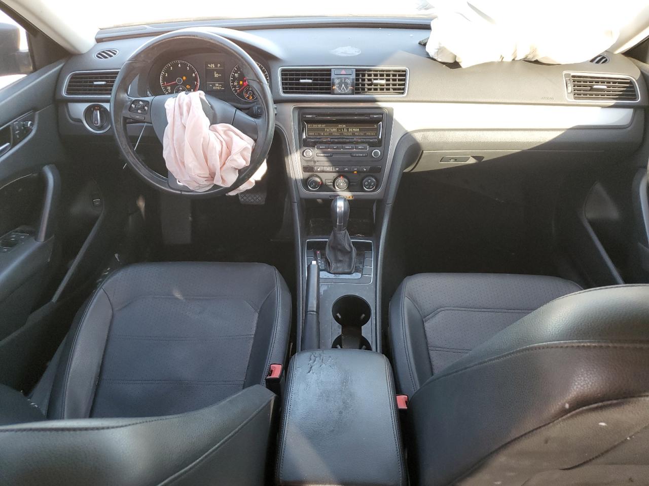 2014 Volkswagen Passat VIN 1VWAS7A3XEC101243 Copart auction photo, front end damage thumbnail 8