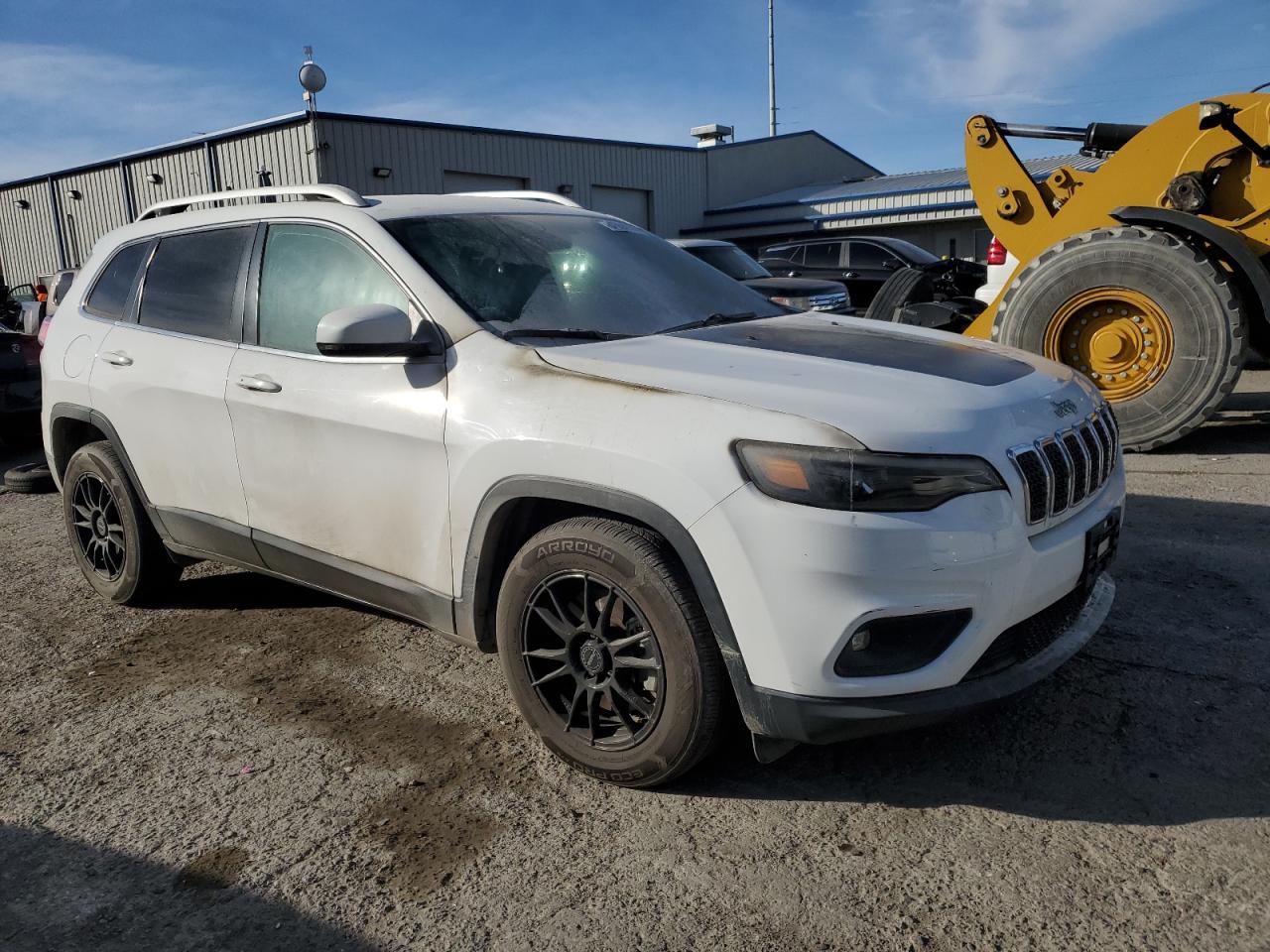 2019 Jeep Grand Cherokee VIN 1C4PJLLX3KD301623 Copart auction photo, burn - engine damage thumbnail 4