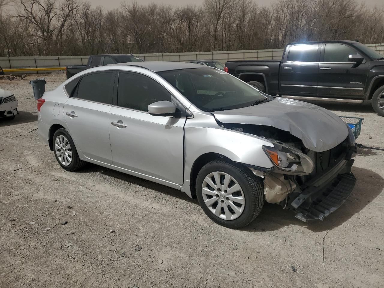2017 Nissan Sentra VIN 3N1AB7AP8HY284730 Copart auction photo, front end / minor dent/scratches damage thumbnail 4