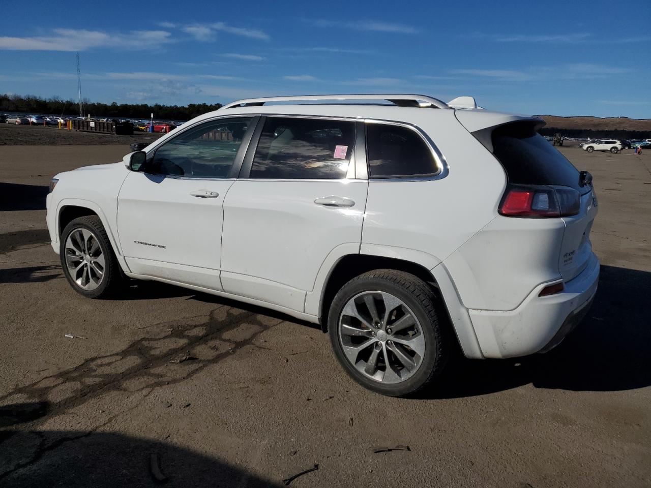 2019 Jeep Cherokee VIN 1C4PJMJX4KD259763 Copart auction photo, undercarriage / minor dent/scratches damage thumbnail 2