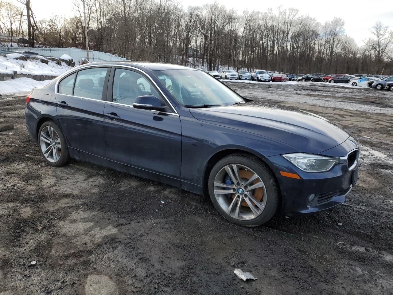 2015 BMW 3er VIN WBA3B3C50FJ983701 Copart auction photo, front end / side damage thumbnail 4