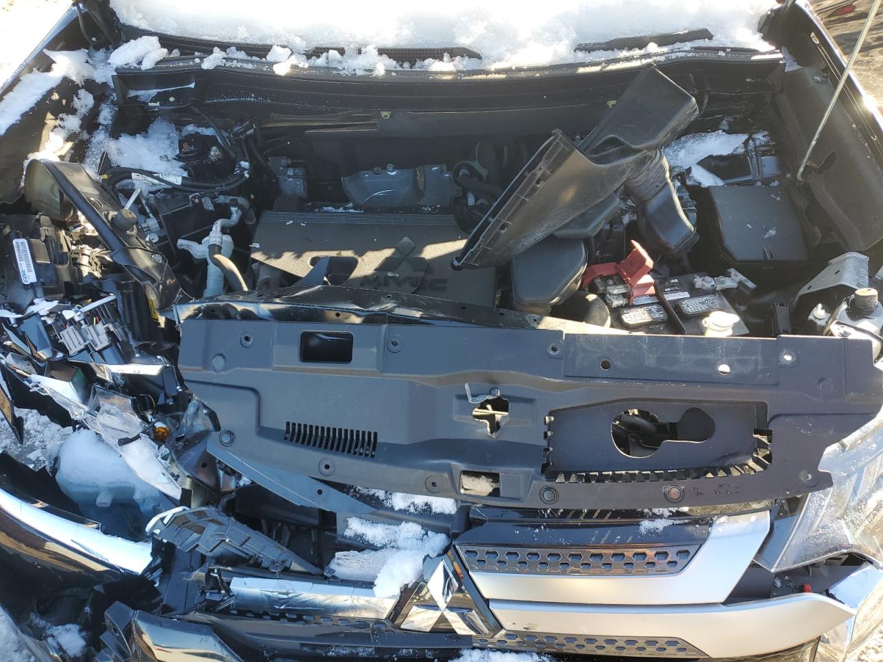 2019 Mitsubishi Outlander VIN JA4AZ3A30KZ038213 Copart auction photo, front end / minor dent/scratches damage thumbnail 13