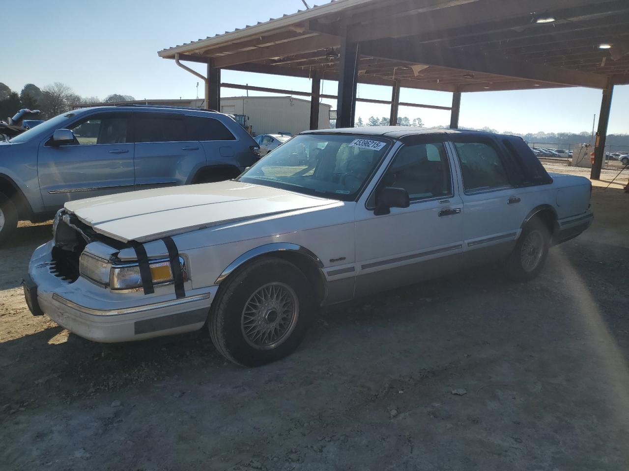 1997 Lincoln Town Car VIN 1LNLM82W9VY633666
