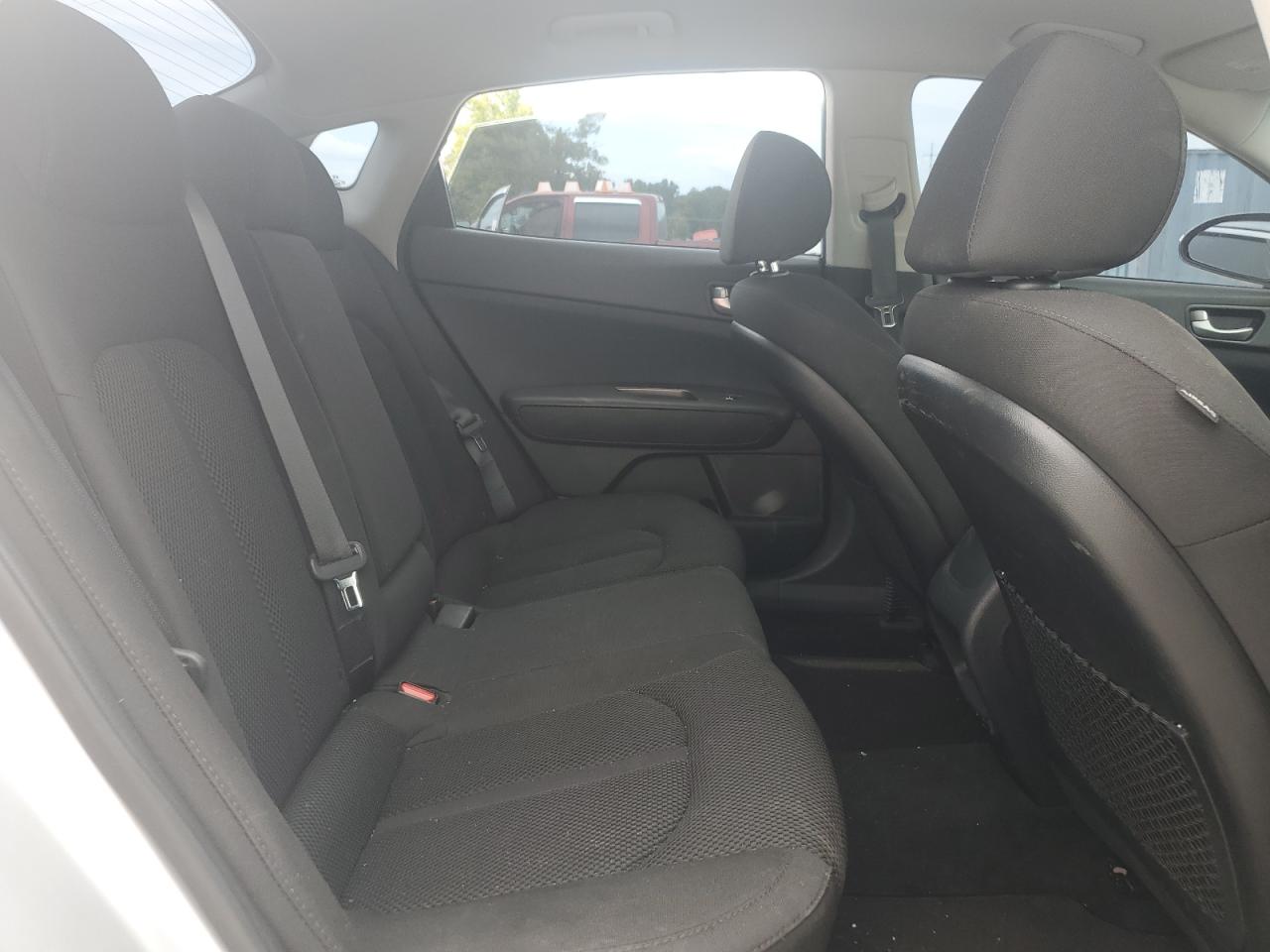2019 KIA Optima VIN 5XXGT4L3XKG341992 Copart auction photo, rear end damage thumbnail 10