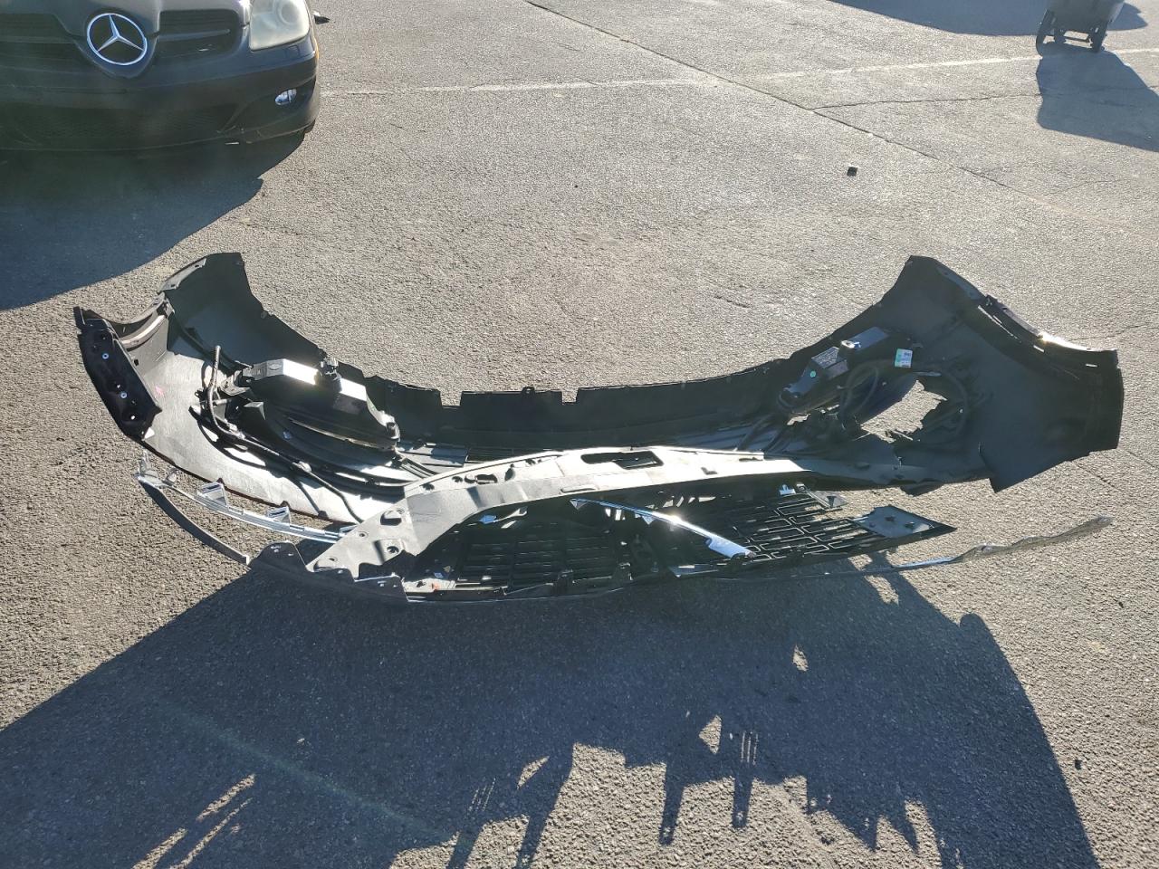 2018 Lincoln MKX VIN 2LMPJ8LR4JBL36447 Copart auction photo, side / front end damage thumbnail 13