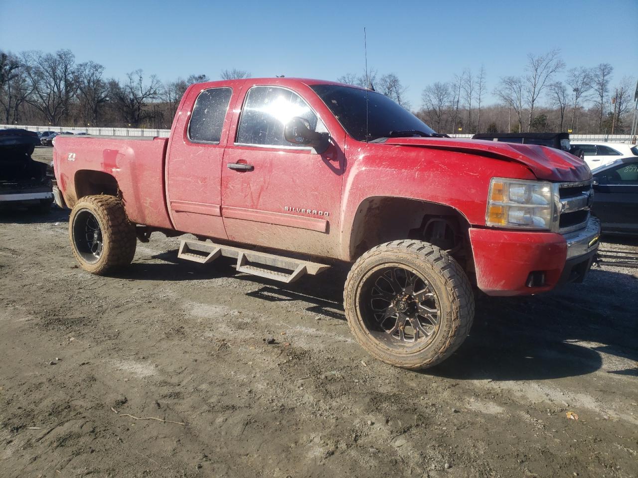 2011 Chevrolet Silverado VIN 1GCRKSE3XBZ256595 Copart auction photo, all over damage thumbnail 4