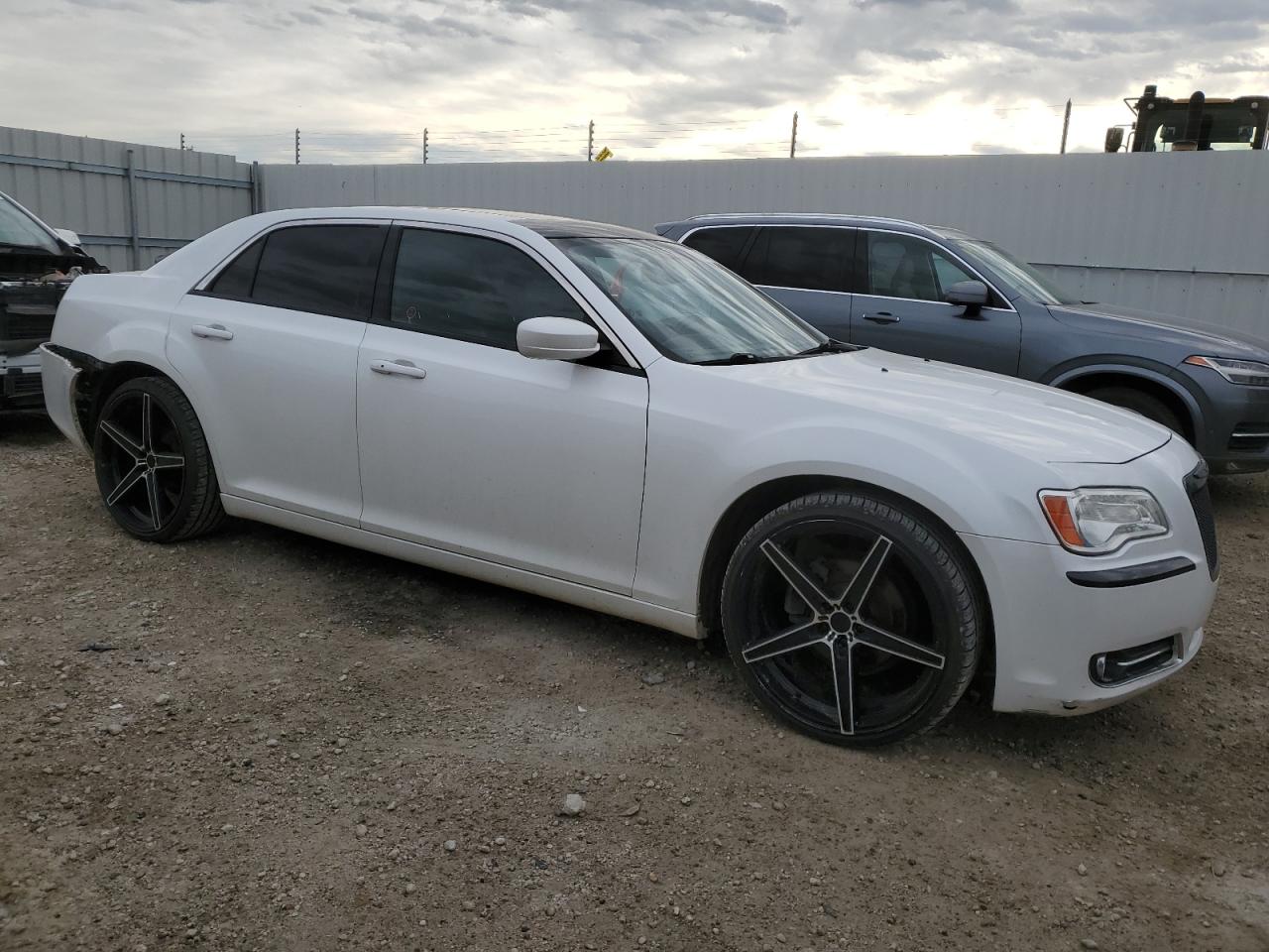 2013 Chrysler 300 VIN 2C3CCAAG9DH702300 Copart auction photo, rear end / front end damage thumbnail 4