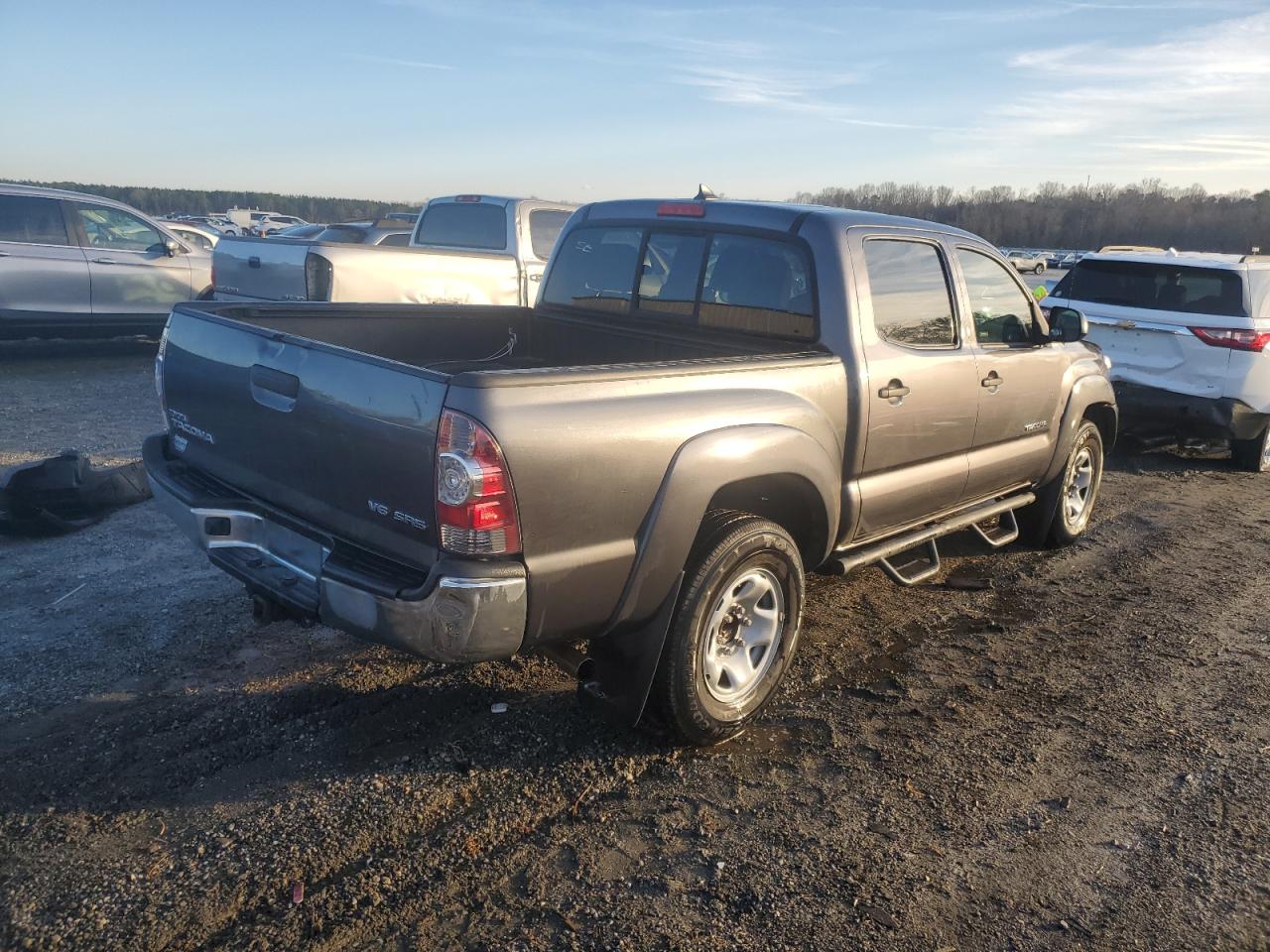 2015 Toyota Tacoma VIN 5TFLU4EN9FX144269 Copart auction photo, front end damage thumbnail 3