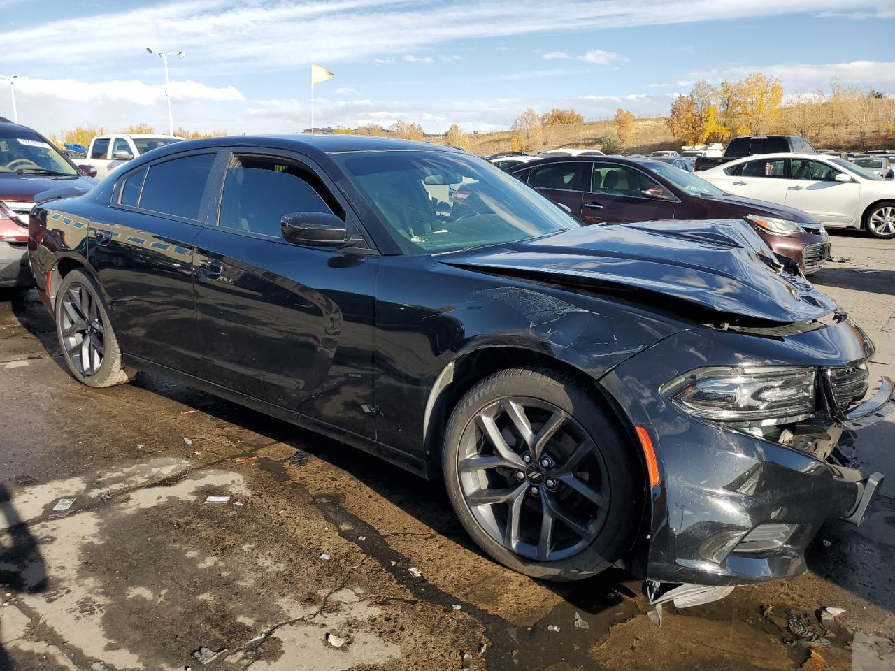 2019 Dodge Charger VIN 2C3CDXBG1KH563811 Copart auction photo, front end / side damage thumbnail 4