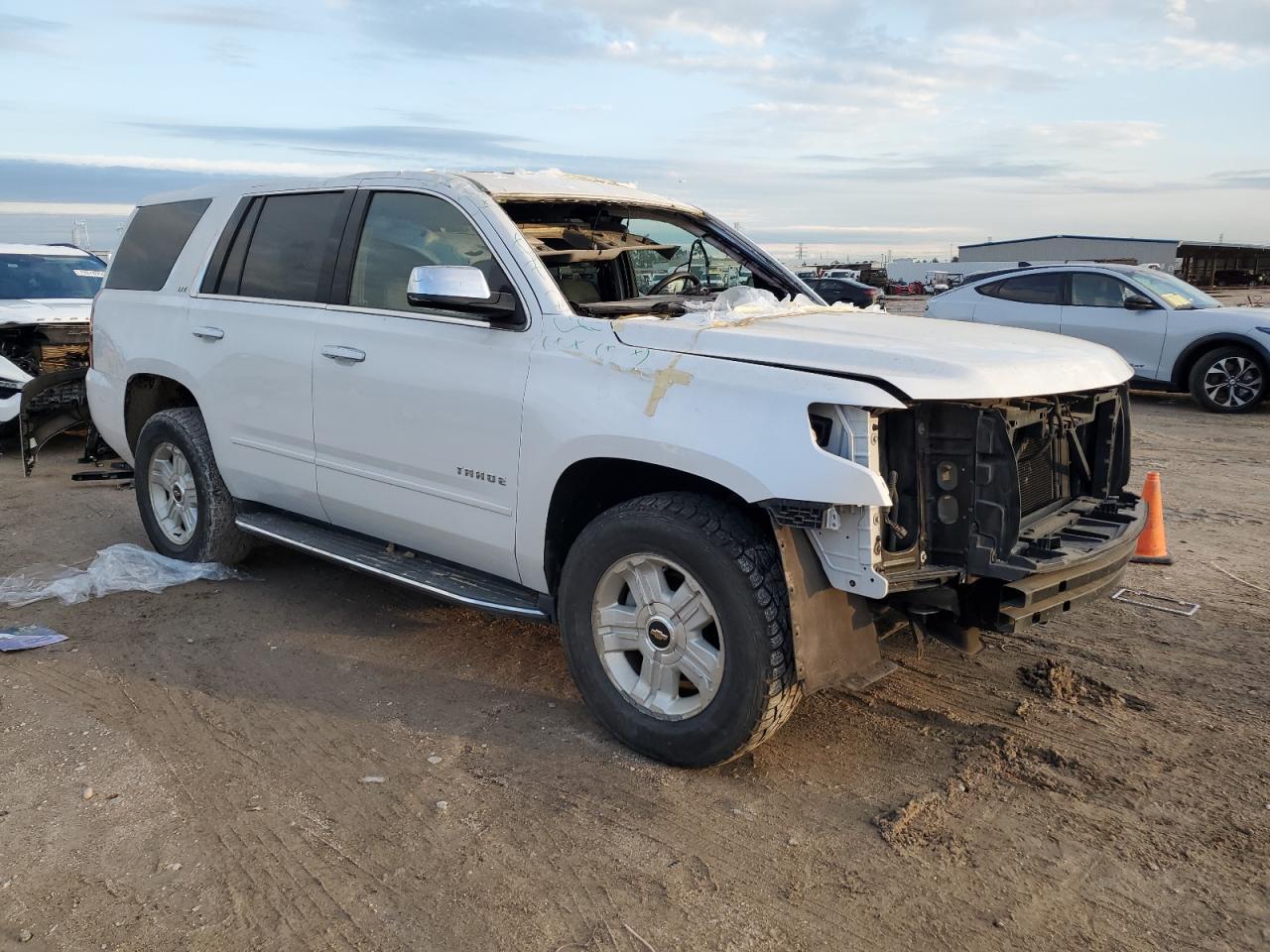 2016 Chevrolet Tahoe VIN 1GNSCCKC8GR402726 Copart auction photo, all over damage thumbnail 4