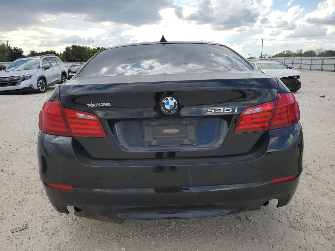 2013 BMW 5er VIN WBAFR7C5XDC823228 Copart auction photo, front end / side damage thumbnail 6