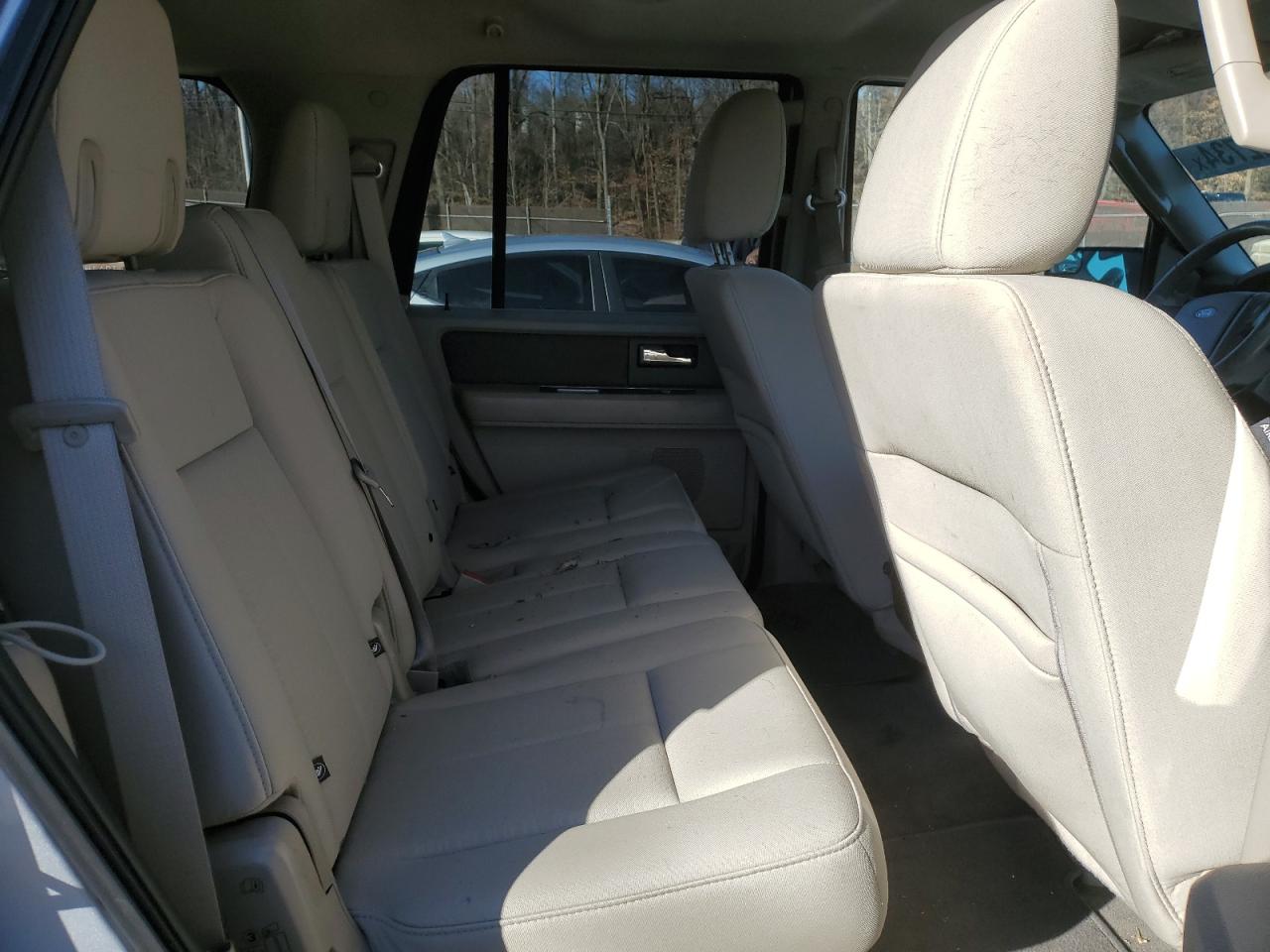2014 Ford Expedition VIN 1FMJU1G58EEF52772 Copart auction photo, front end / minor dent/scratches damage thumbnail 11
