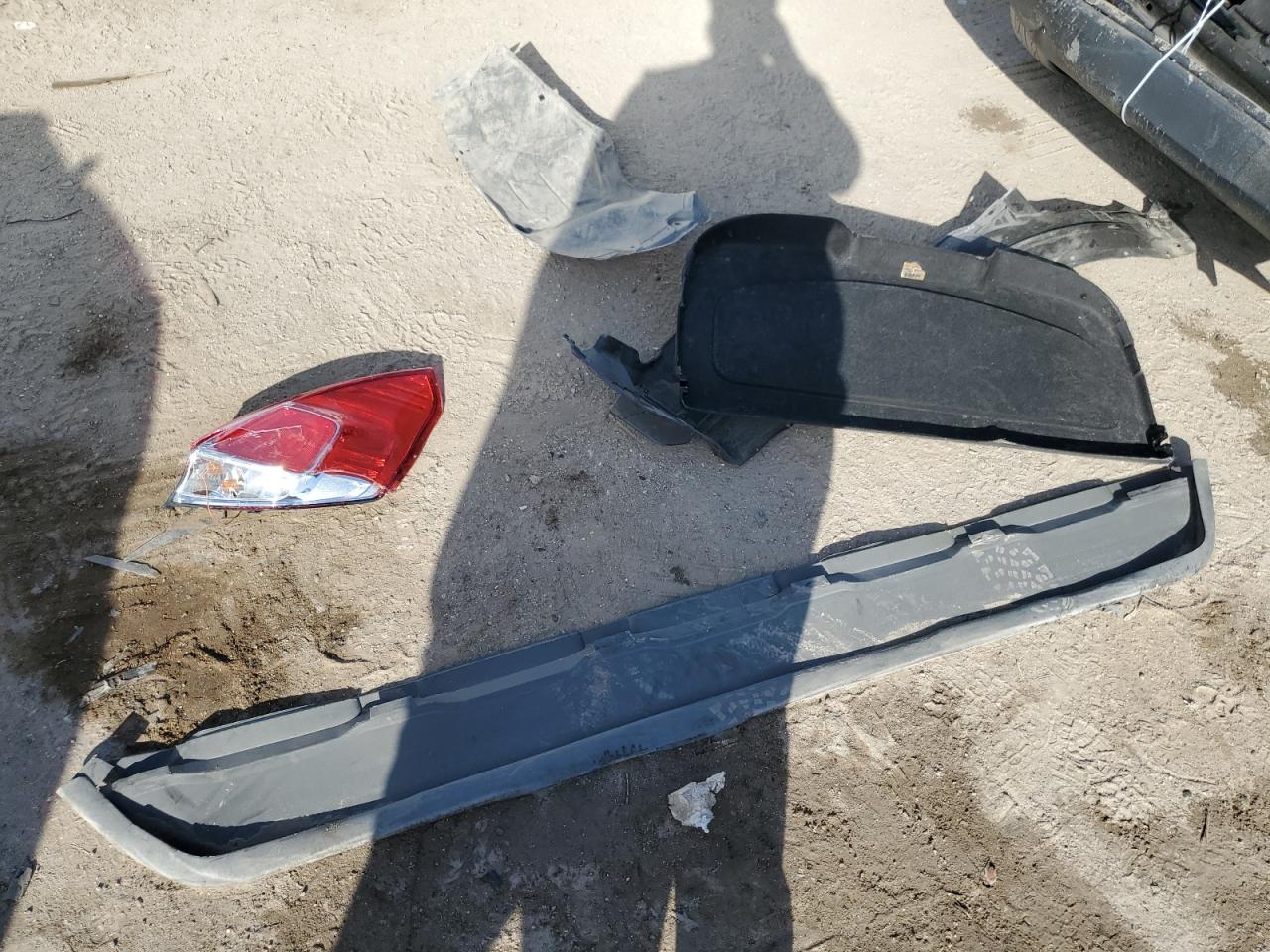 2015 Ford Fiesta VIN 3FADP4EJ1FM167629 Copart auction photo, rear end damage thumbnail 12