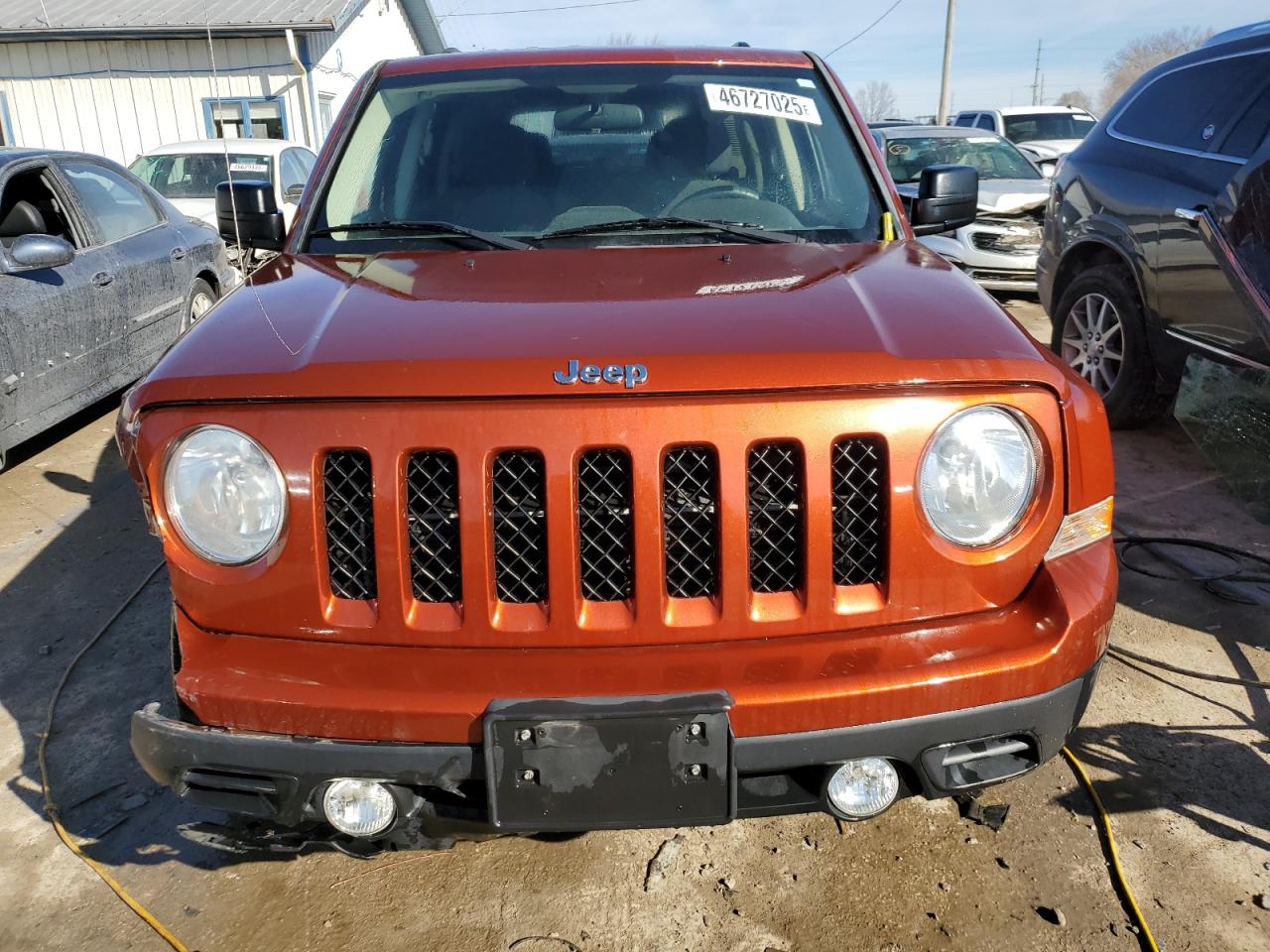 2012 Jeep Liberty (Patriot) VIN 1C4NJRBB2CD688747 Copart auction photo, front end / minor dent/scratches damage thumbnail 5