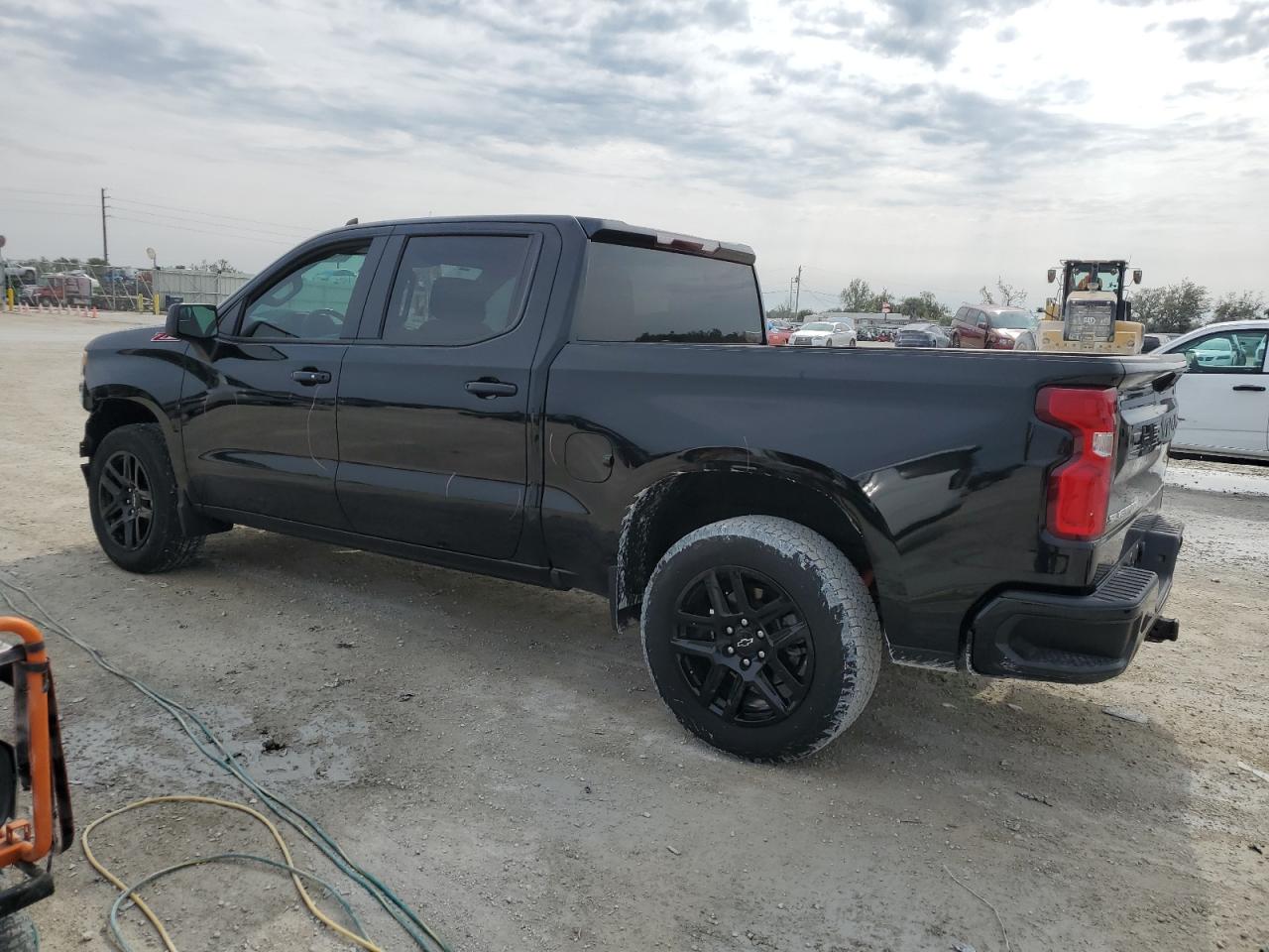 2023 Chevrolet Silverado VIN 3GCUDEE80PG114796 Copart auction photo, front end / minor dent/scratches damage thumbnail 2
