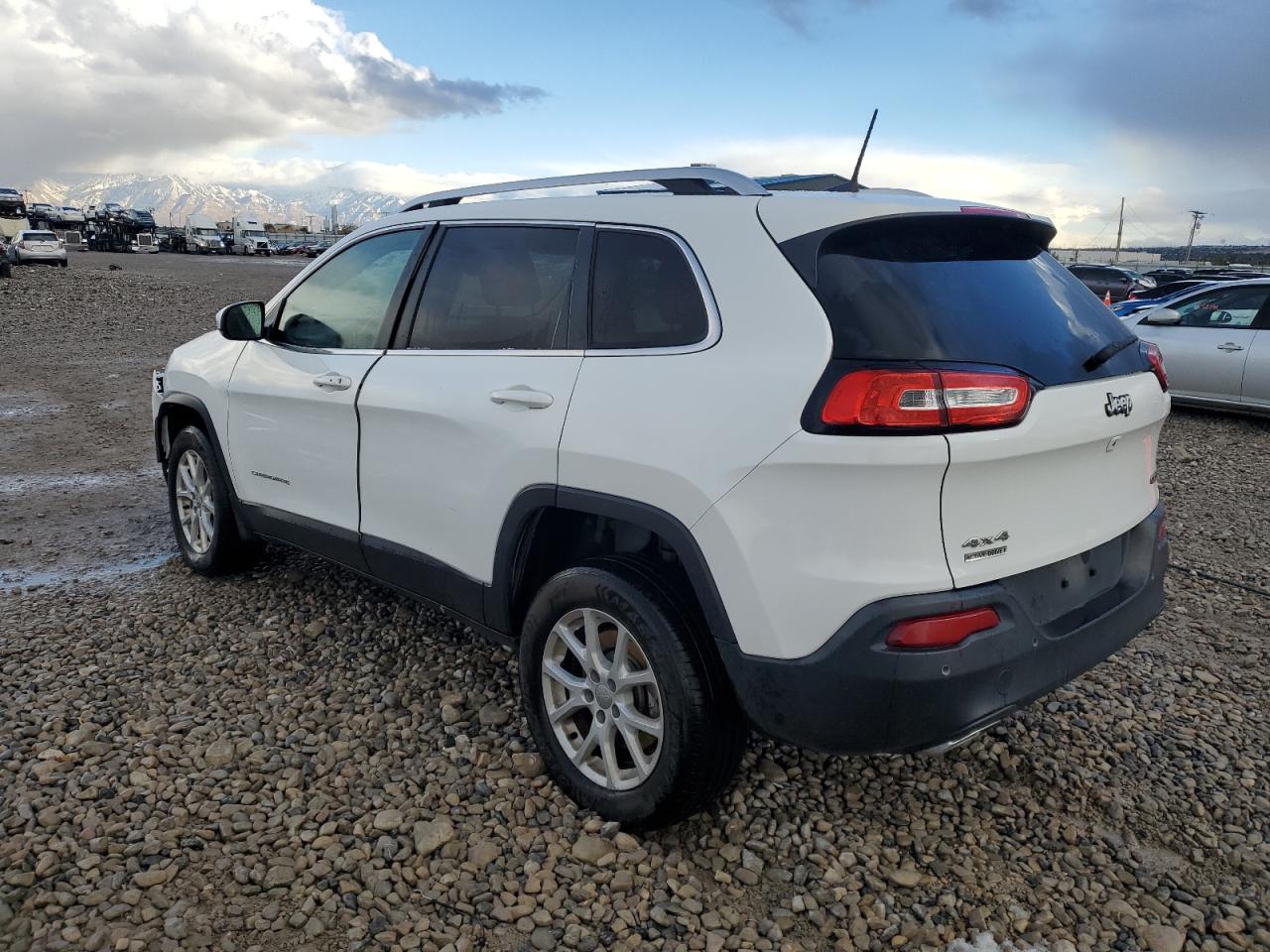 2016 Jeep Grand Cherokee VIN 1C4PJMCS0GW214686 Copart auction photo, front end / side damage thumbnail 2