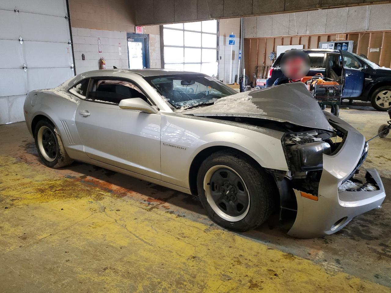 2013 Chevrolet Camaro VIN 2G1FA1E33D9229261 Copart auction photo, front end / mechanical damage thumbnail 4