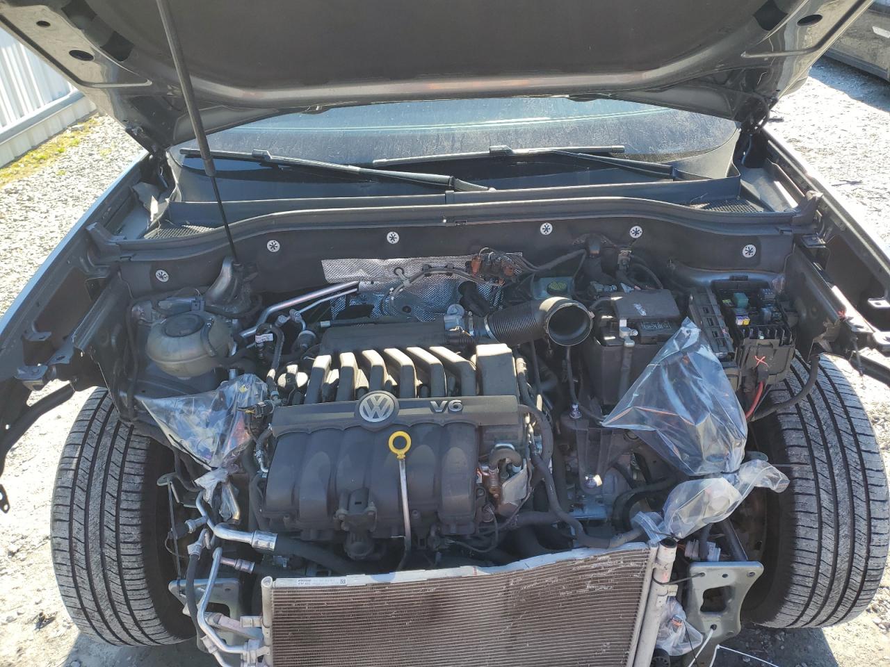 2019 Volkswagen Atlas VIN 1V2WR2CA6KC532269 Copart auction photo, front end damage thumbnail 12