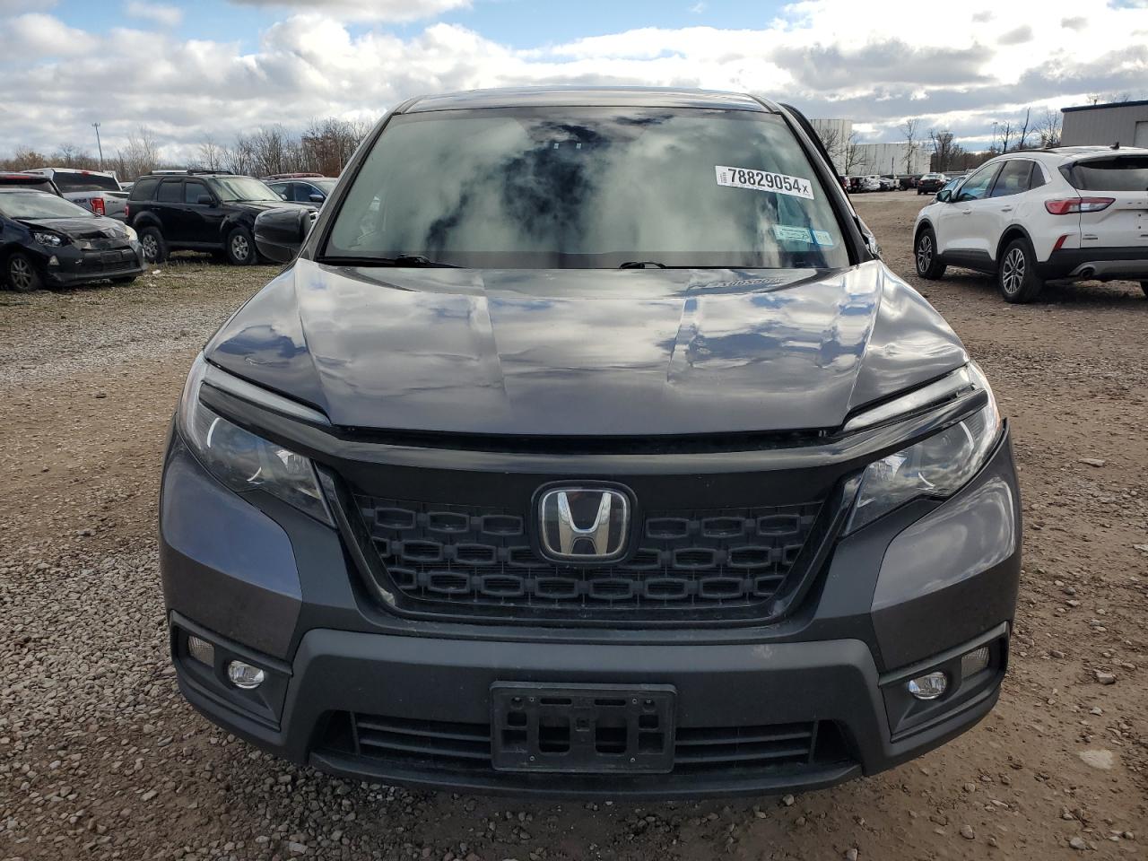 2021 Honda Passport VIN 5FNYF8H59MB032470 Copart auction photo, front end / side damage thumbnail 5