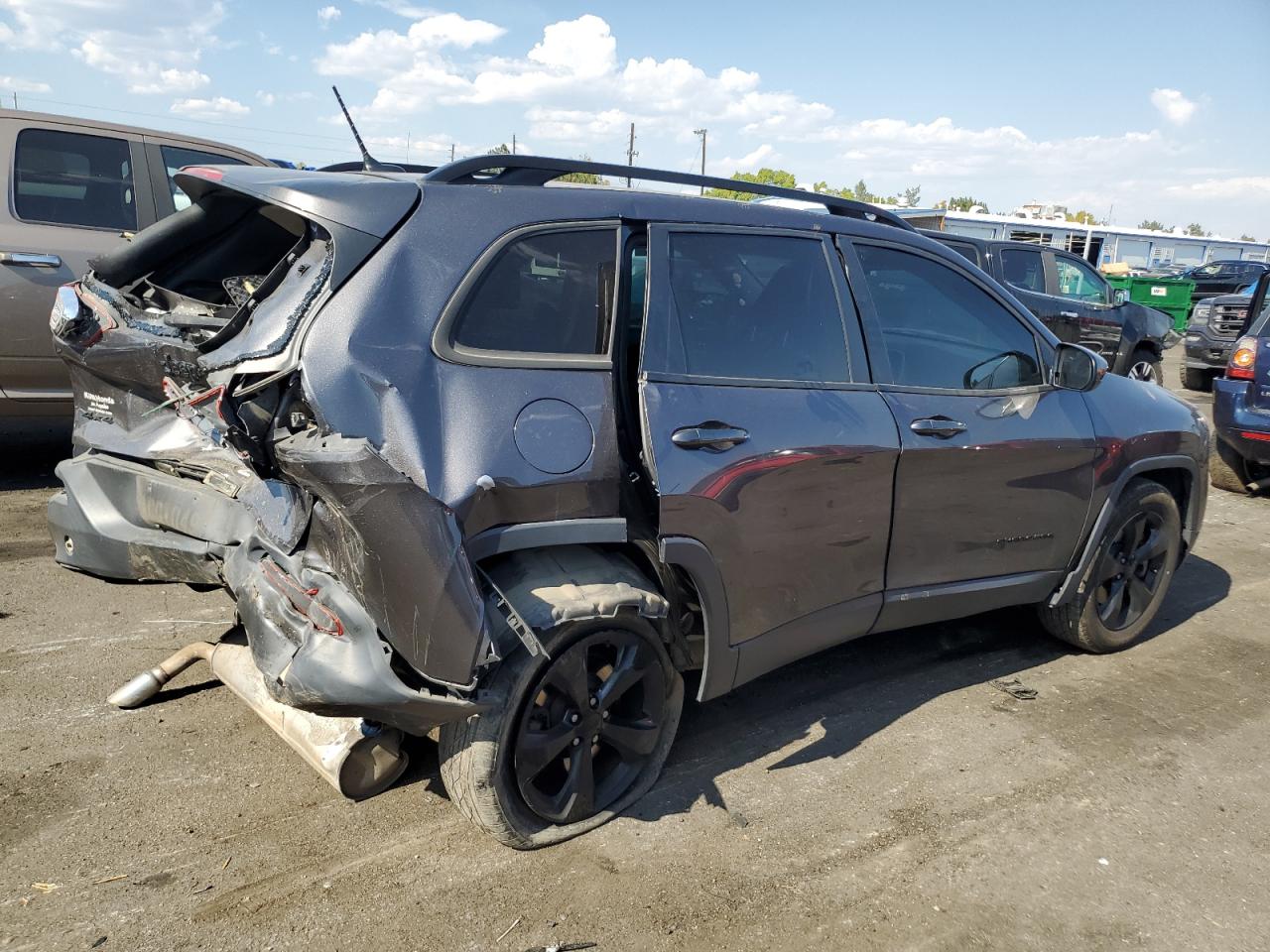 2018 Jeep Grand Cherokee VIN 1C4PJMCB3JD589622 Copart auction photo, rear end damage thumbnail 3