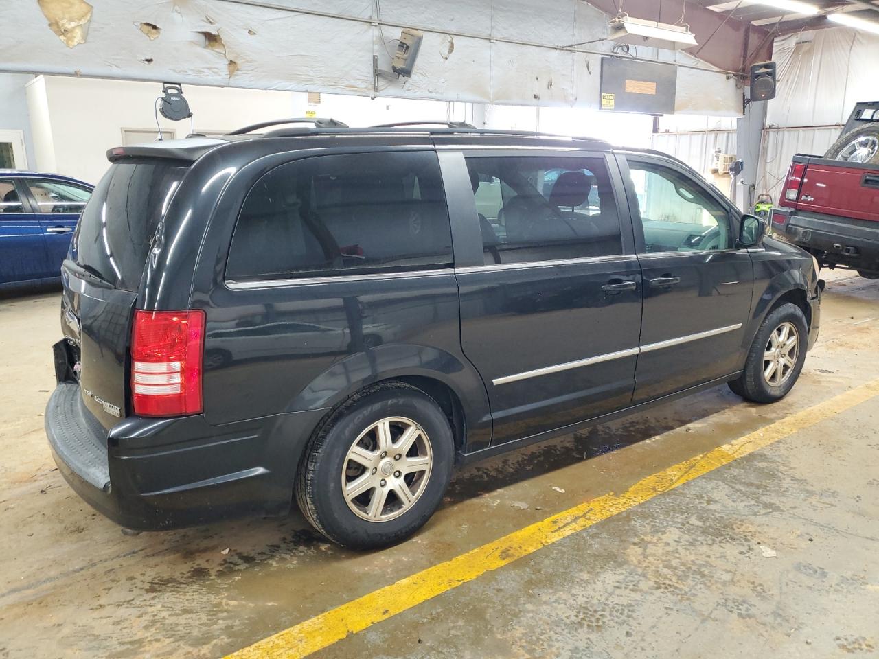 2010 Chrysler Town & Country VIN 2A4RR5DX3AR124377 Copart auction photo, all over / undercarriage damage thumbnail 3
