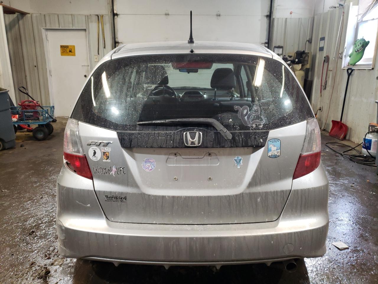 2012 Honda Fit VIN JHMGE8H3XCC020061 Copart auction photo, rear end / side damage thumbnail 6